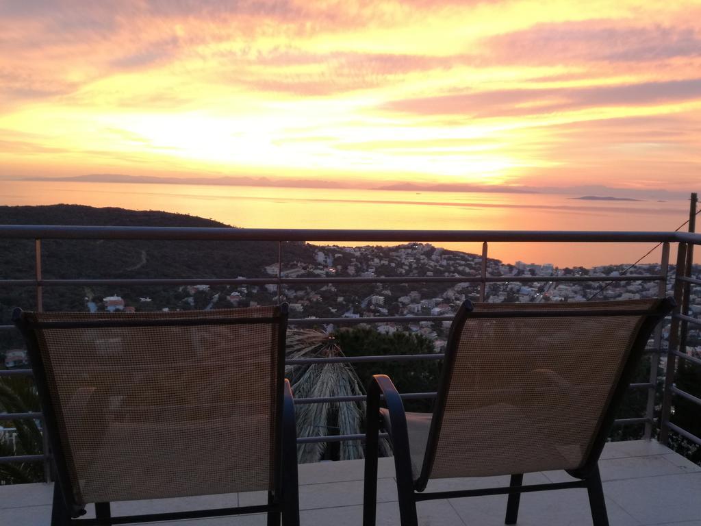 Infinity Blue Suite Saronida Bagian luar foto
